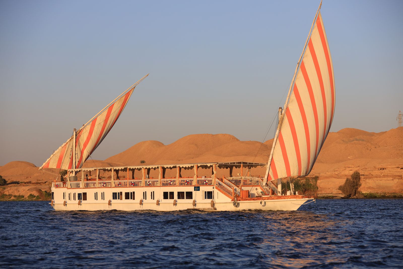 Onboard relaxation on the Three Pyramids Dahabiya