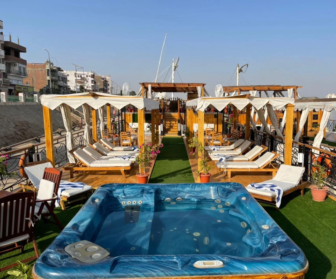 Deluxe cabin on the Merit 1 Dahabiya